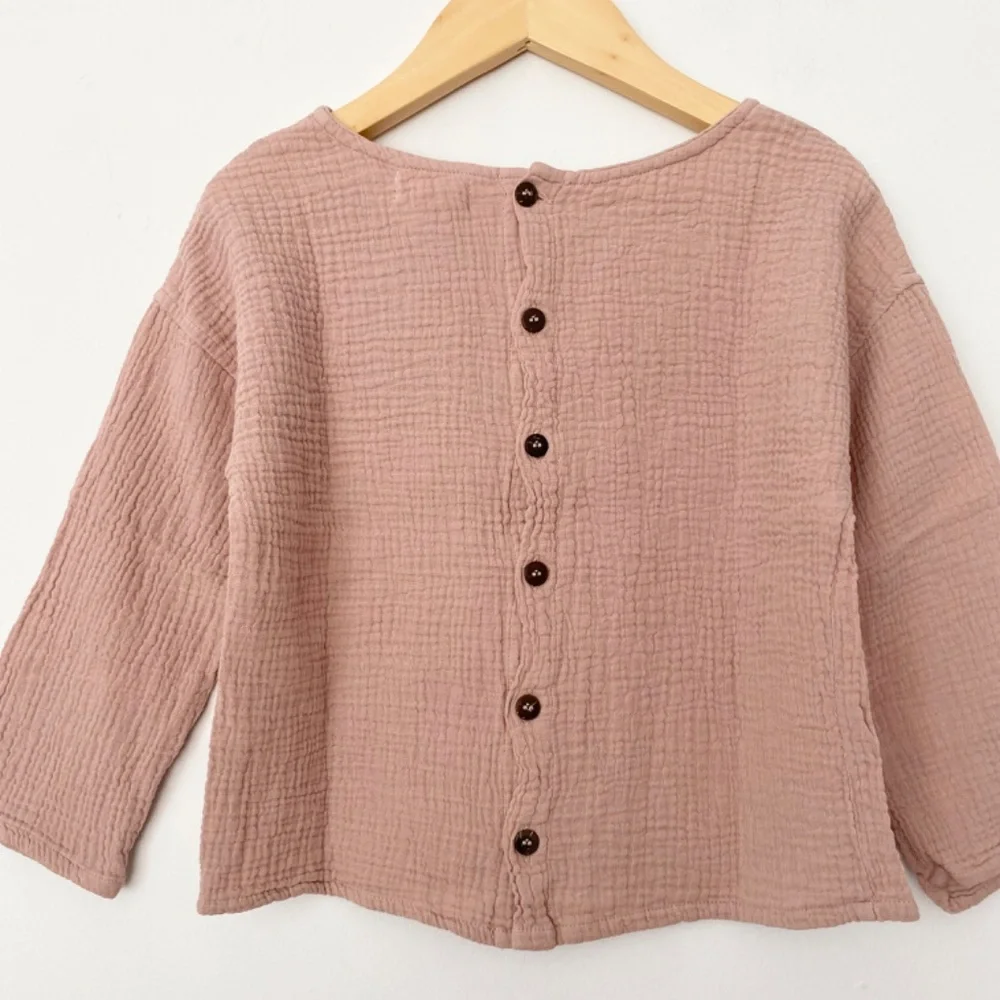 SOLD-The simple folk button back top - Picture 3 of 4